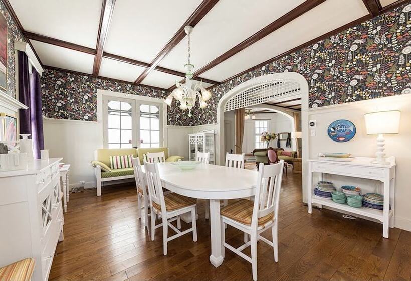 ベッドアンドブレックファースト Chez Maleterre