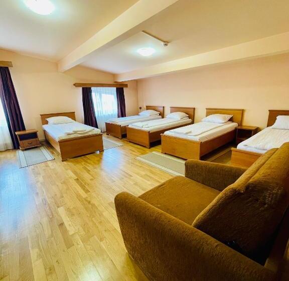 مبيت وإفطار Rákóczi Center