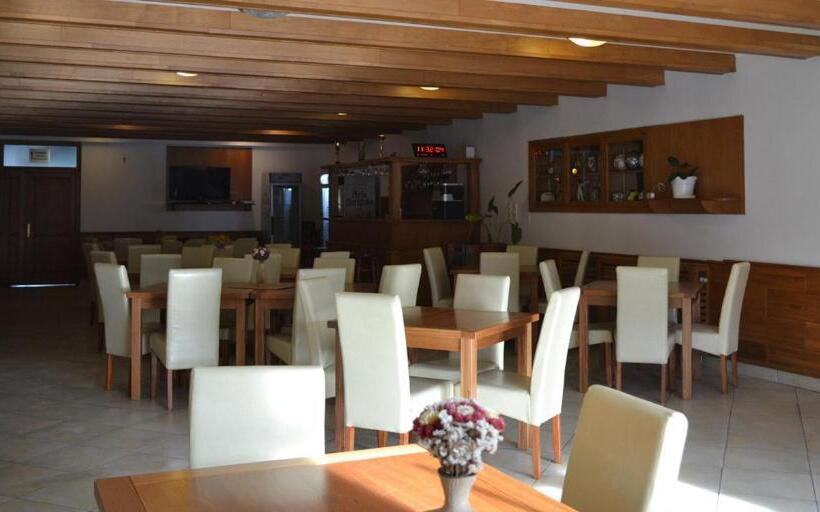 مبيت وإفطار Rákóczi Center