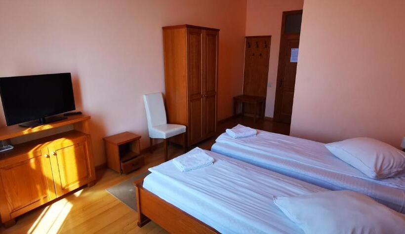 مبيت وإفطار Rákóczi Center