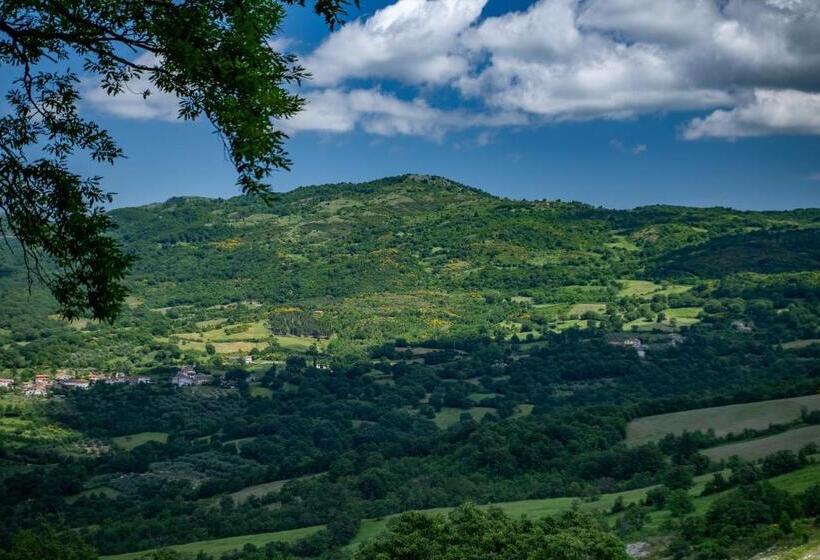 בית מלון כפרי Agriturismo Gli Strambi