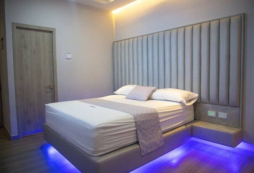 هتل Byhours Circunvalar   Adults Only