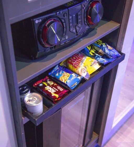 هتل Byhours Circunvalar   Adults Only