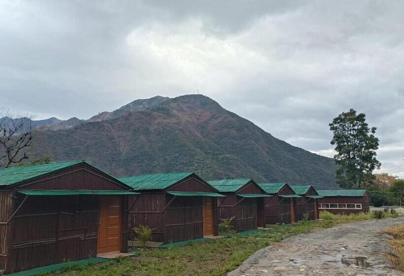 호텔 Giri Ganga Resort