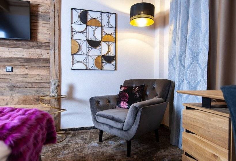 בית מלון כפרי Timian Chalet