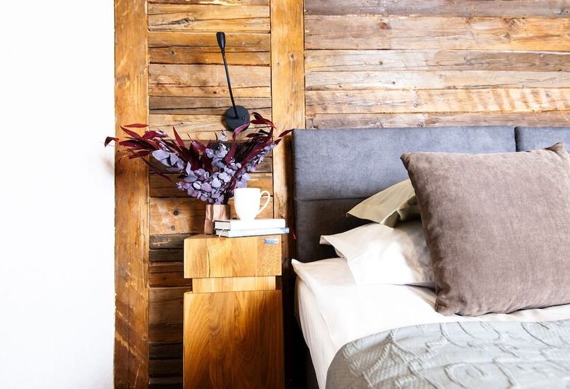 בית מלון כפרי Timian Chalet