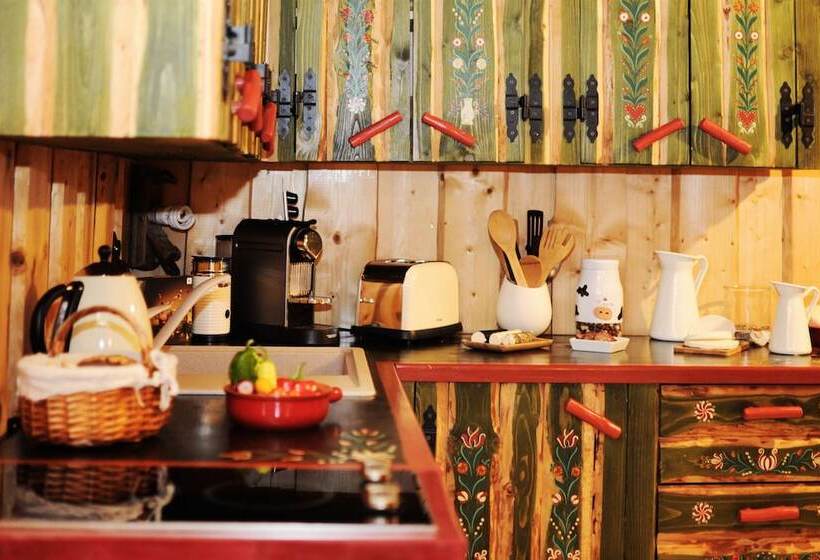 בית מלון כפרי Timian Chalet