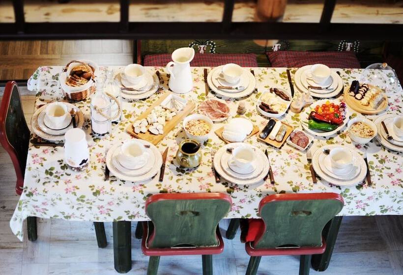 בית מלון כפרי Timian Chalet