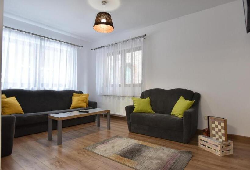 ペンション Casa Natalia Bușteni