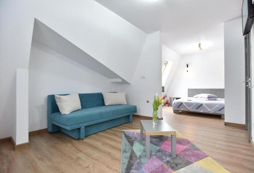 ペンション Casa Natalia Bușteni