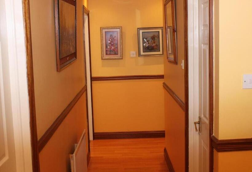 Gardenfield House Bed & Breakfast H91vh02