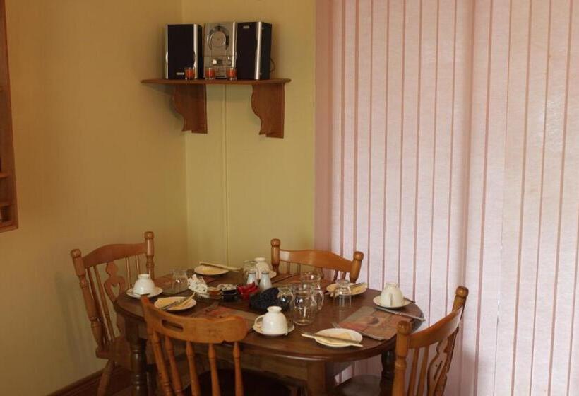 Gardenfield House Bed & Breakfast H91vh02