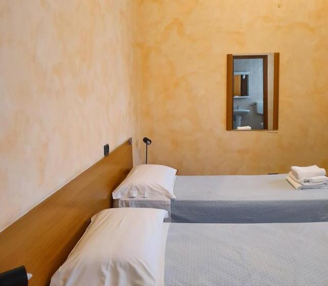 호텔 Albergo Leon D Oro