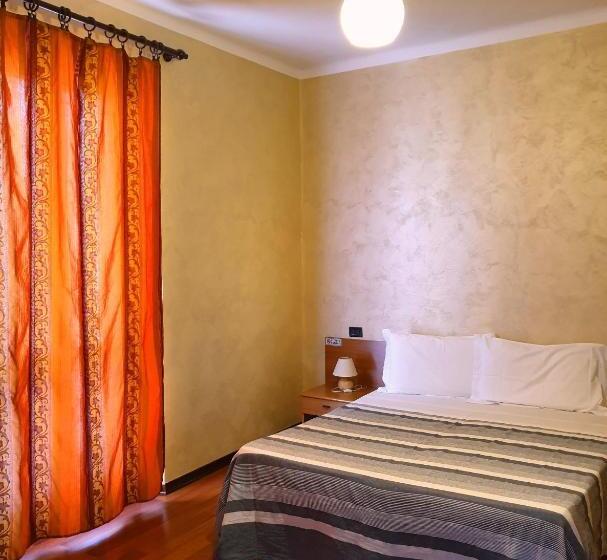 호텔 Albergo Leon D Oro