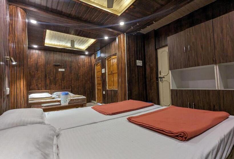 Отель Knb Heritage