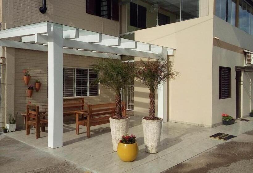 בית מלון כפרי Rizzi