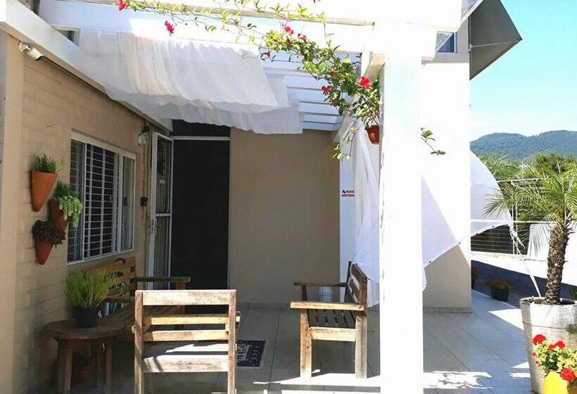 בית מלון כפרי Rizzi