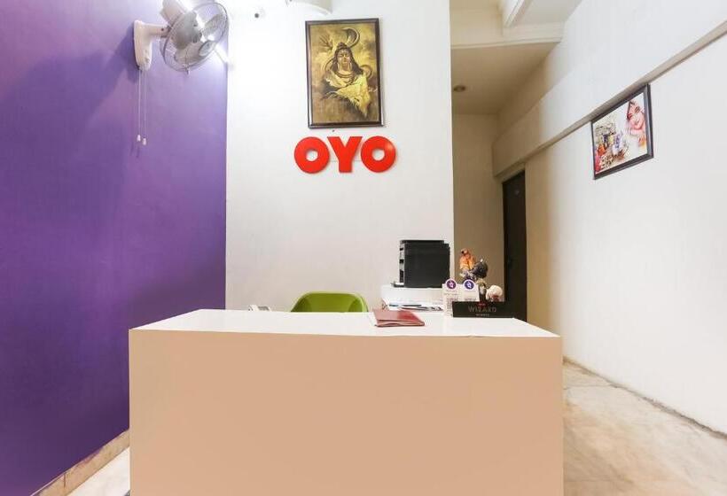 Oyo 30615 Hotel Rock Inn