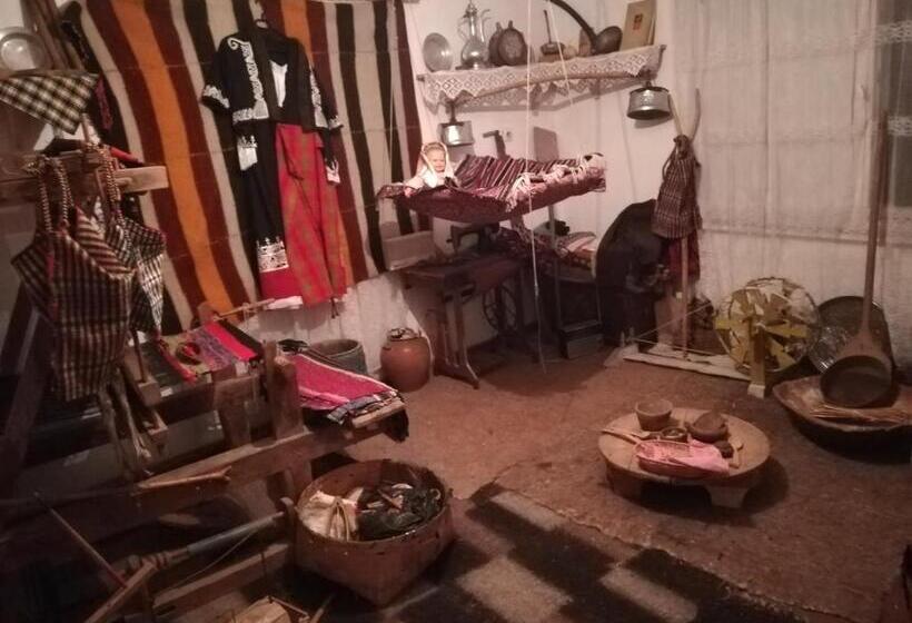 بنسيون Guest House Rosenovi