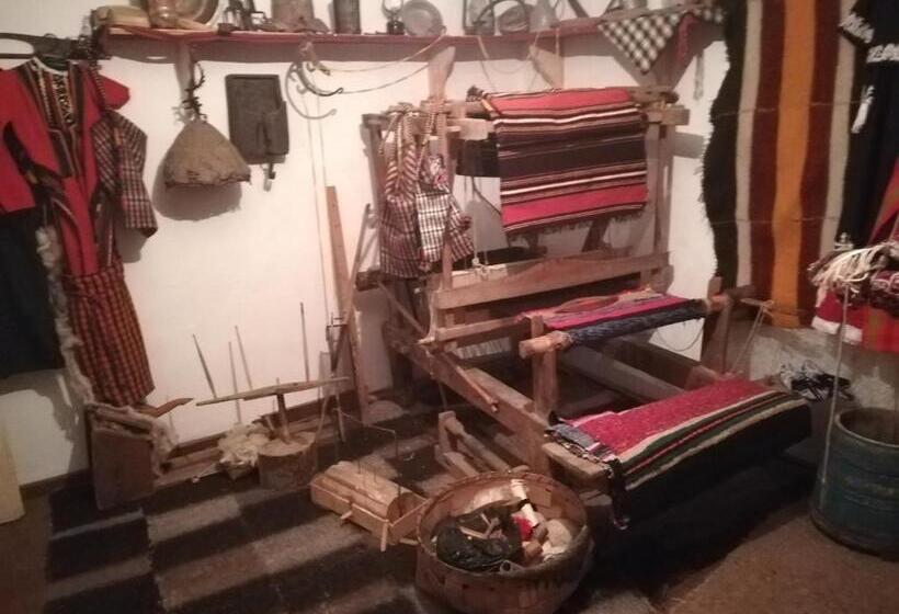 بنسيون Guest House Rosenovi