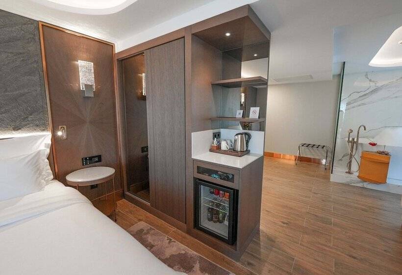 Boreas Hotel, Trademark Collection By Wyndham