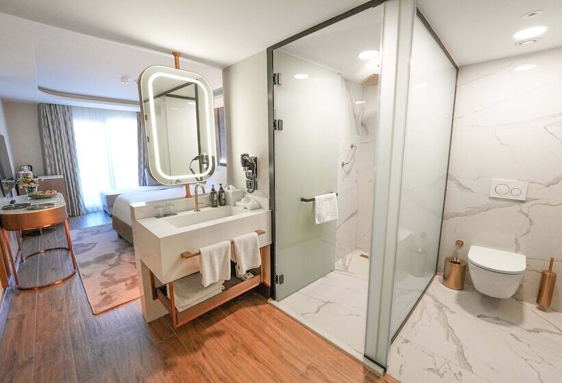 Boreas Hotel, Trademark Collection By Wyndham