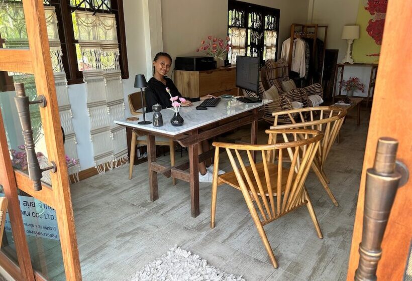 Отель Moorea Boutique Resort Samui