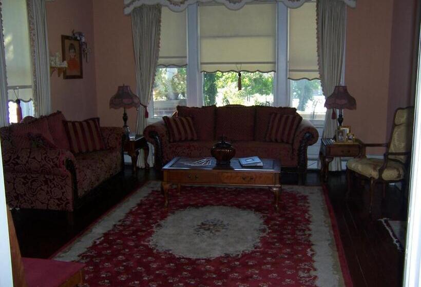 Jasones B&b And Restaurant