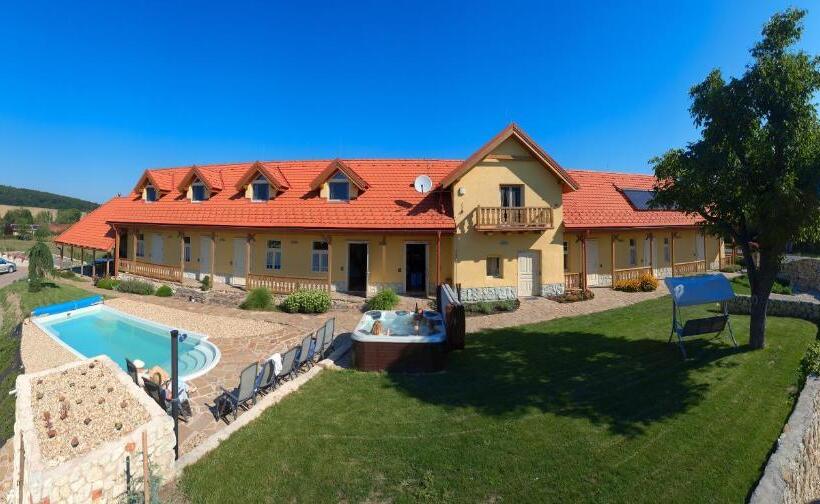 Пансион Penzión Tokaj Ostrožovič