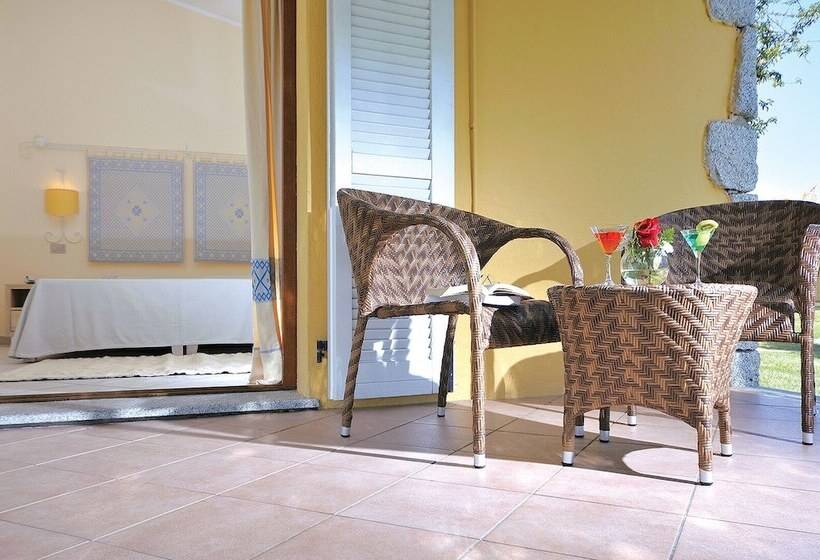 Отель Futura Club Cala Fiorita