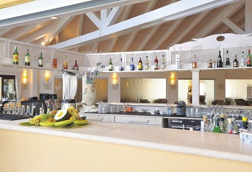 Отель Futura Club Cala Fiorita