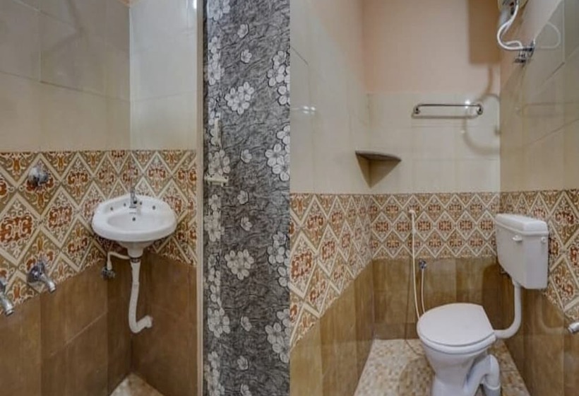 Отель Jk Residency