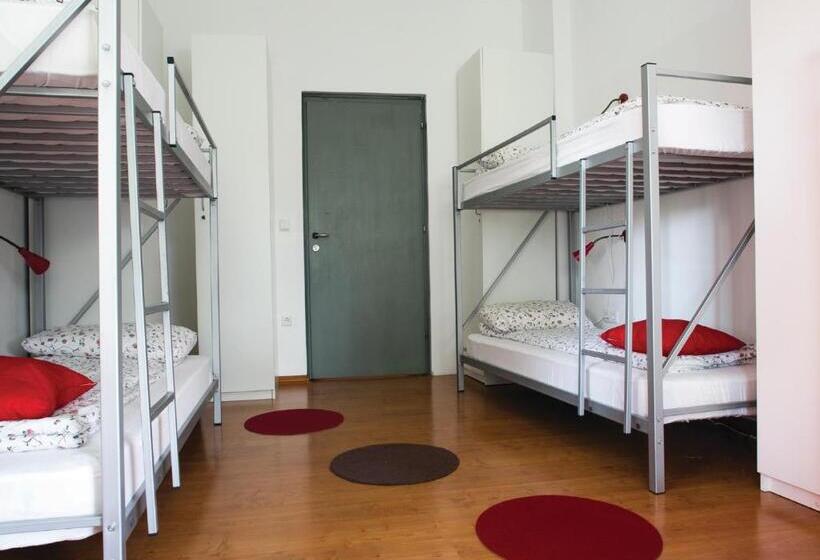 Hostel Cukrarna Guest Accommodation