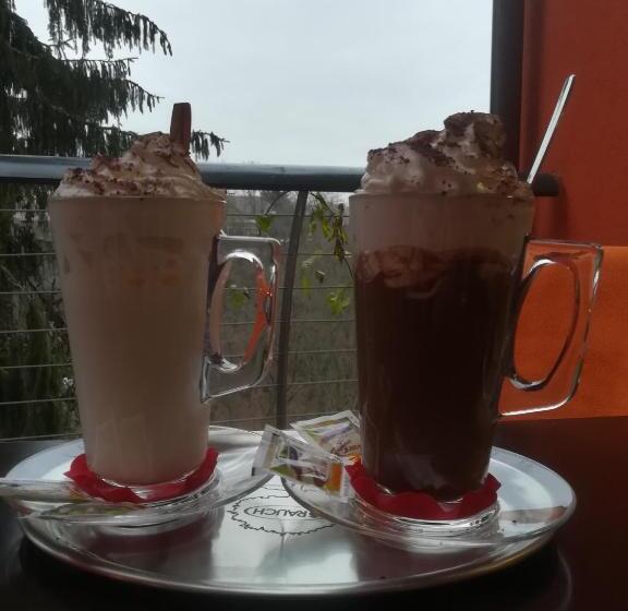 هاستل Cukrarna Guest Accommodation