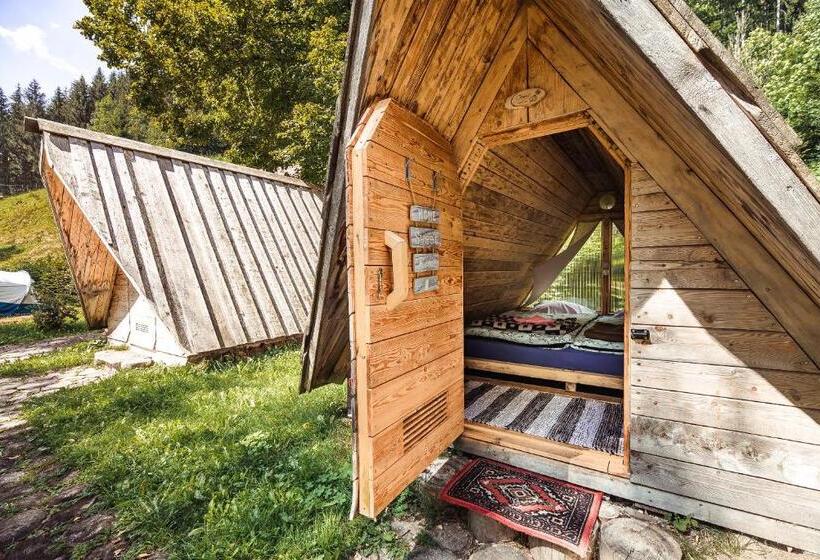 هاستل Cvet Gora  Camping, Glamping And Accomodations