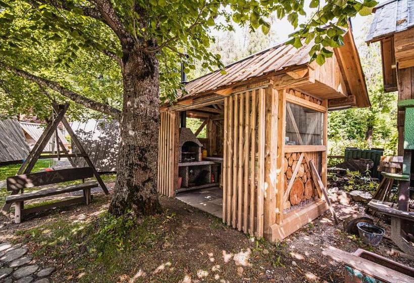 هاستل Cvet Gora  Camping, Glamping And Accomodations