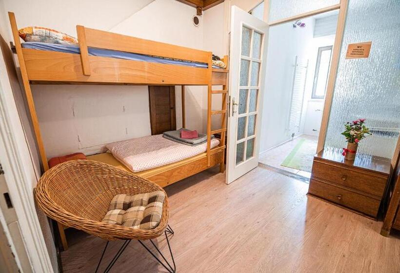 هاستل Cvet Gora  Camping, Glamping And Accomodations