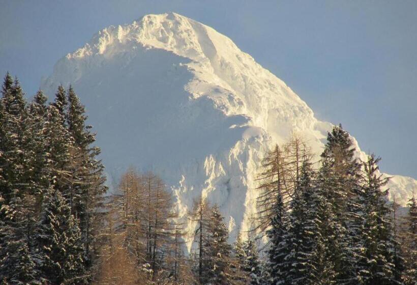 هاستل Cvet Gora  Camping, Glamping And Accomodations