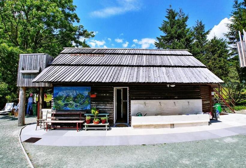 هاستل Cvet Gora  Camping, Glamping And Accomodations