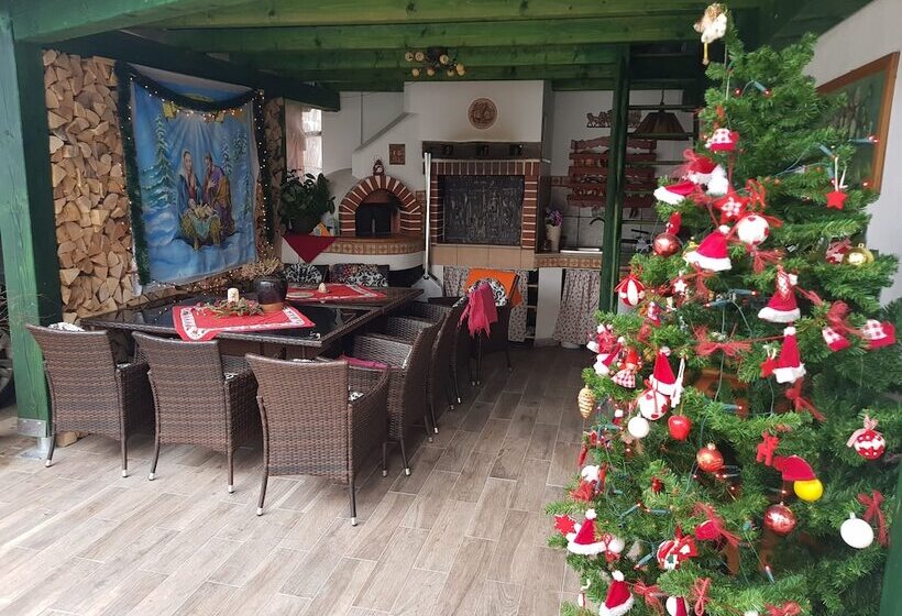 هاستل Mama's House