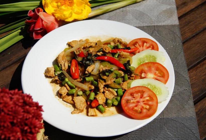 הוסטל Thakhek Travel Lodge