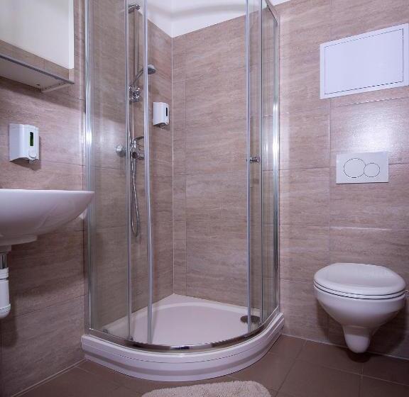 Aviator Garni Hotel Bratislava