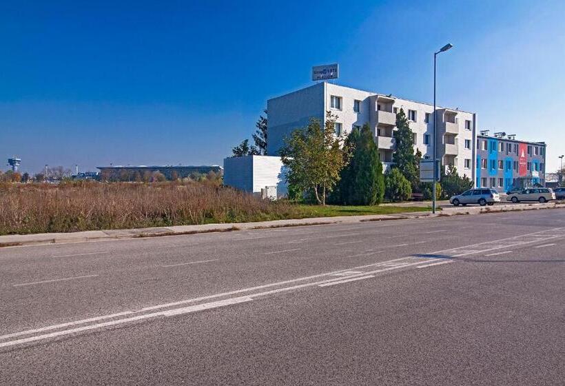Aviator Garni Hotel Bratislava