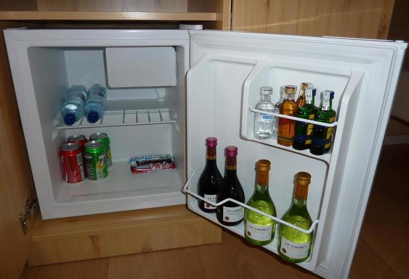 مبيت وإفطار Apartments And Suites Kremnica