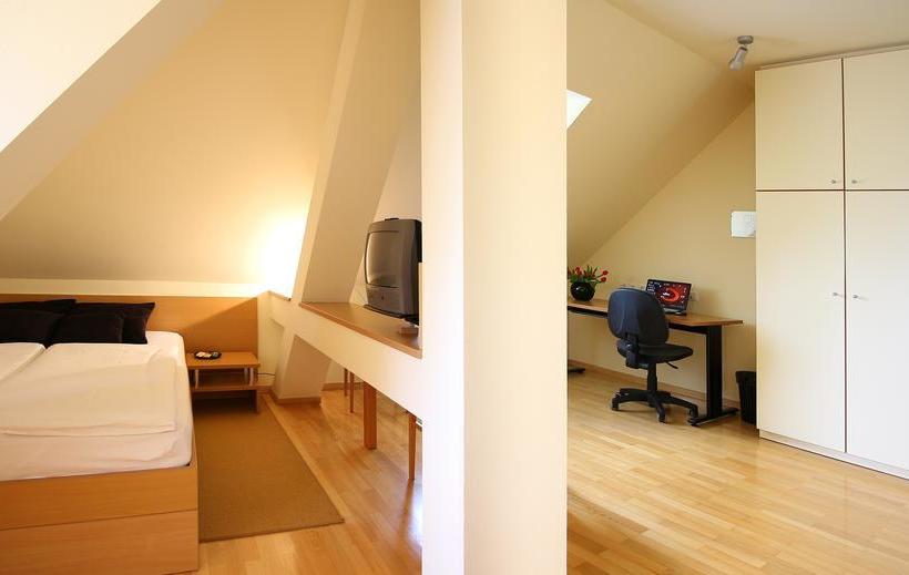 تختخواب و صبحانه Apartments Boltez