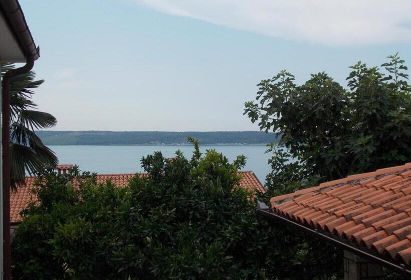 Bed and Breakfast Apartments & Rooms Karmen