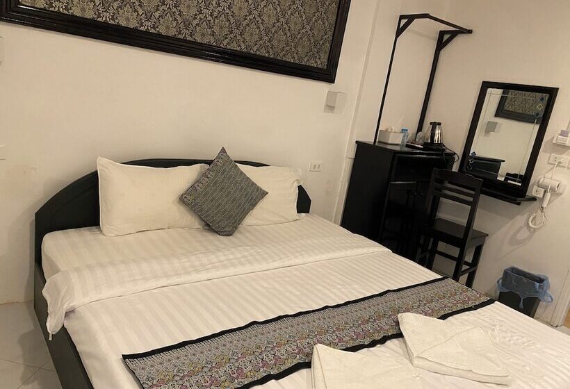 צימר Downtown Hostel