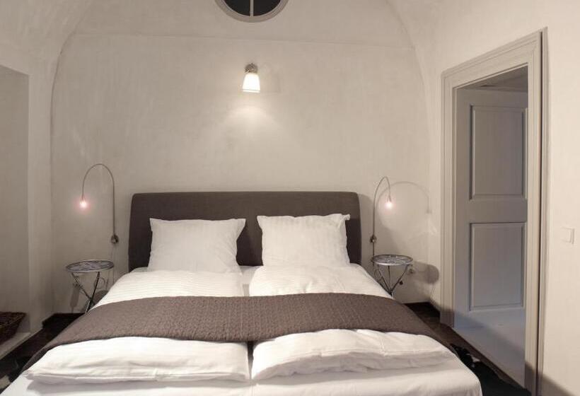 مبيت وإفطار Gavalier Design Rooms