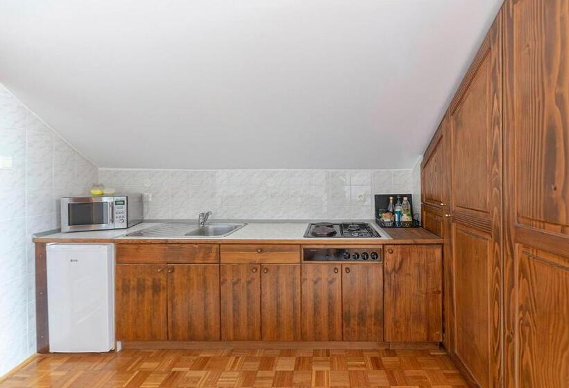 Bed And Breakfast Mili Vrh