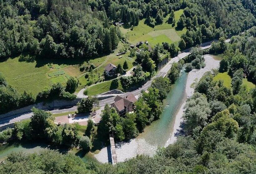 تختخواب و صبحانه Okrepčevalnica Kurn'k